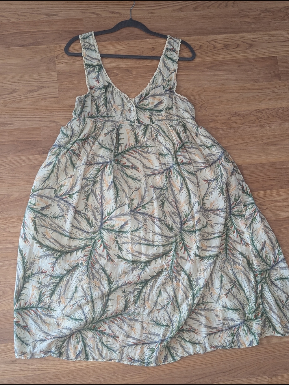 OAK + FORT Cream Sleeveless Maxi Dress with Green and Tan Leaf Print